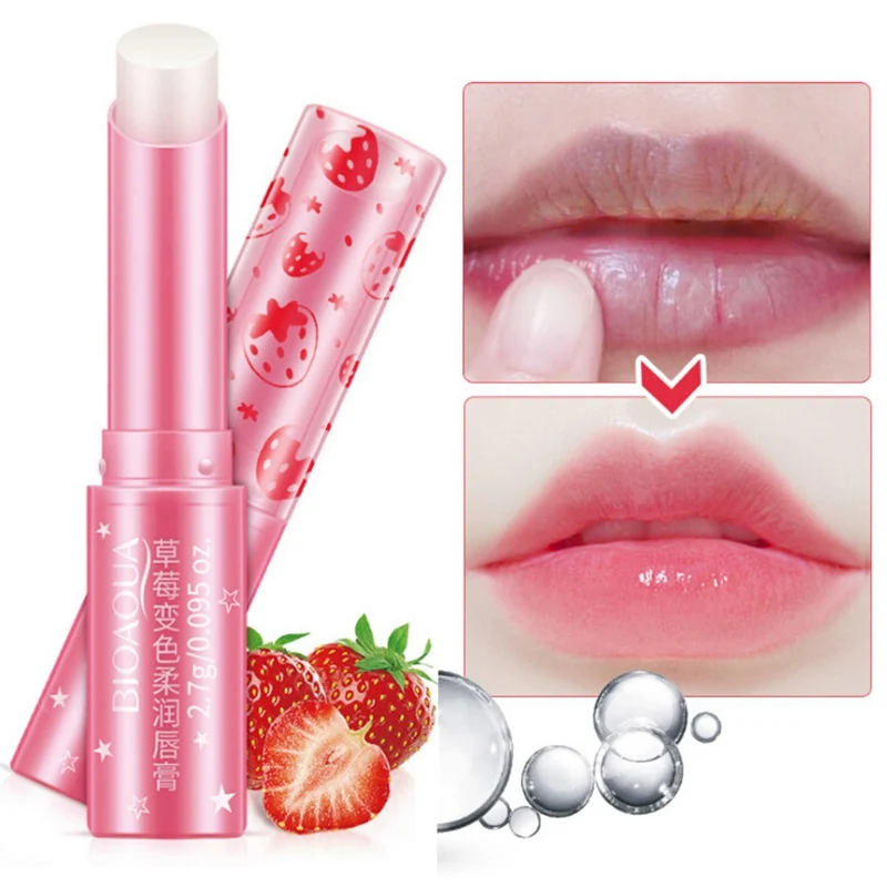 Мягкий бальзам для губ цвета клубники слегка розовый непрерывное изменение