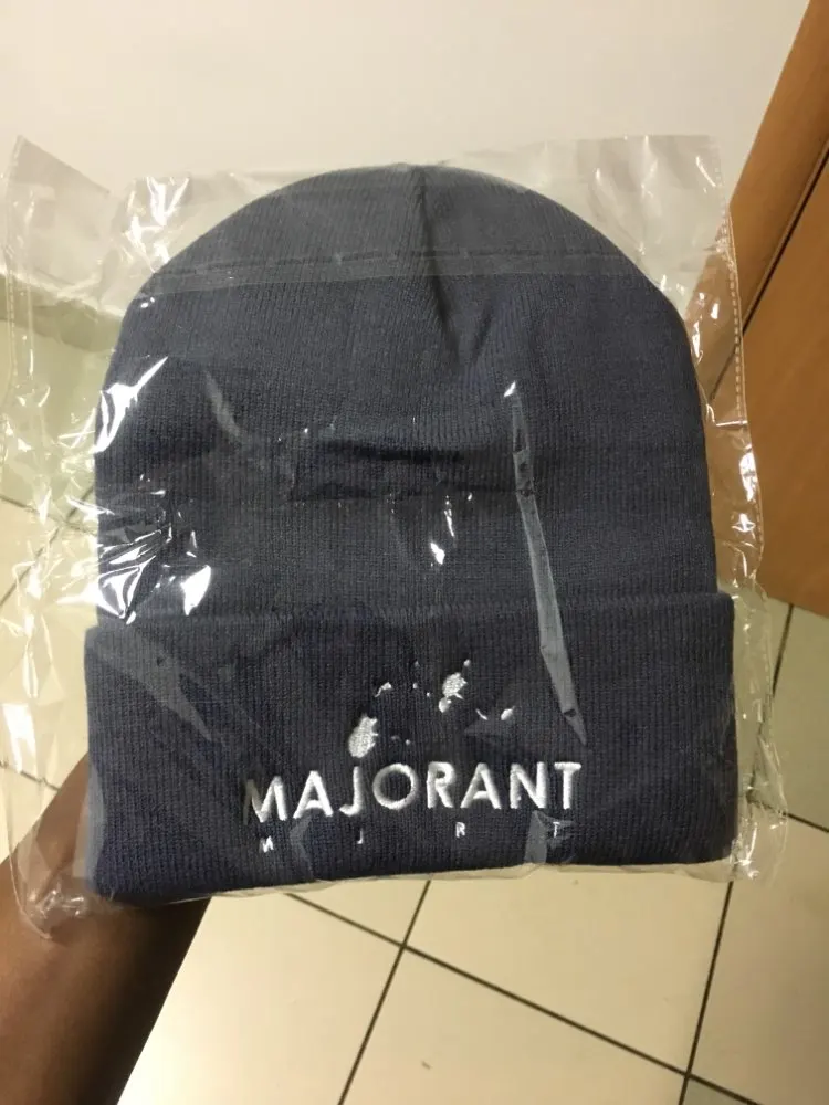 2020 OEM по индивидуальному заказу Женские шапки вязанные зимние токе со своим