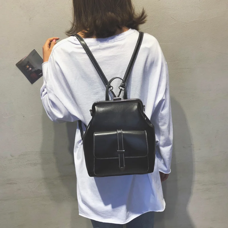

Solid Color Vintage Hasp Leather Women's Backpack Travelling Student Shoulder Bag Lady Elegant Commuting Rucksack Shoulder Bag
