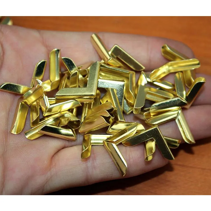 100 шт. Альбомы для скрапбукинга с золотой книгой меню углы протекторы