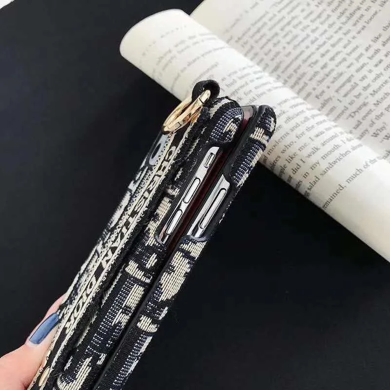 

Fashion Brand Chris Phone Case For iPhone 12 11 Pro Max Mini XR XS MAX 8 X 7 SE PC Leather Wrist Design-DD Back Cover