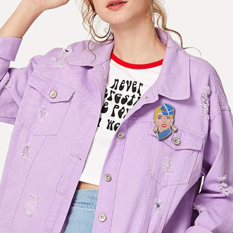 Это Бритни сука брошь самая вдохновляющая эмалированная булавка с фразой