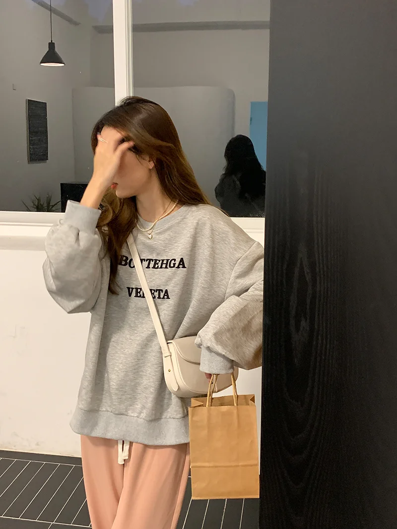 Свитер с вышивкой и надписью толстовка свитер круглым вырезом корейский