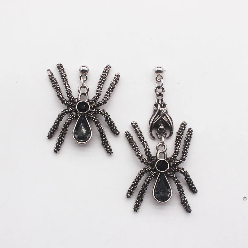 Готический панк в темноте серебристого цвета паук летучая мышь висячие серьги