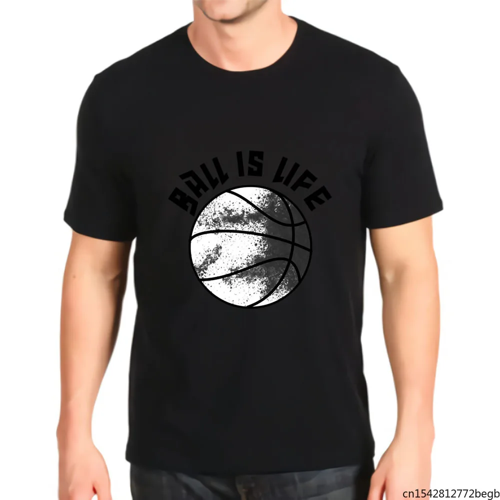 

Мужская футболка с надписью «Ball Is Life In Brooklyn»