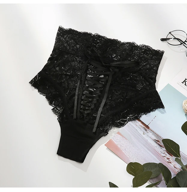 Жалаңаш Меган Фокс фотошоппен