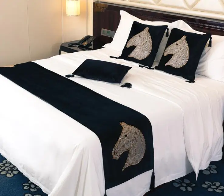 Лошадь дизайнерские покрывала 45 см ширина кровать бегун роскошное покрывало