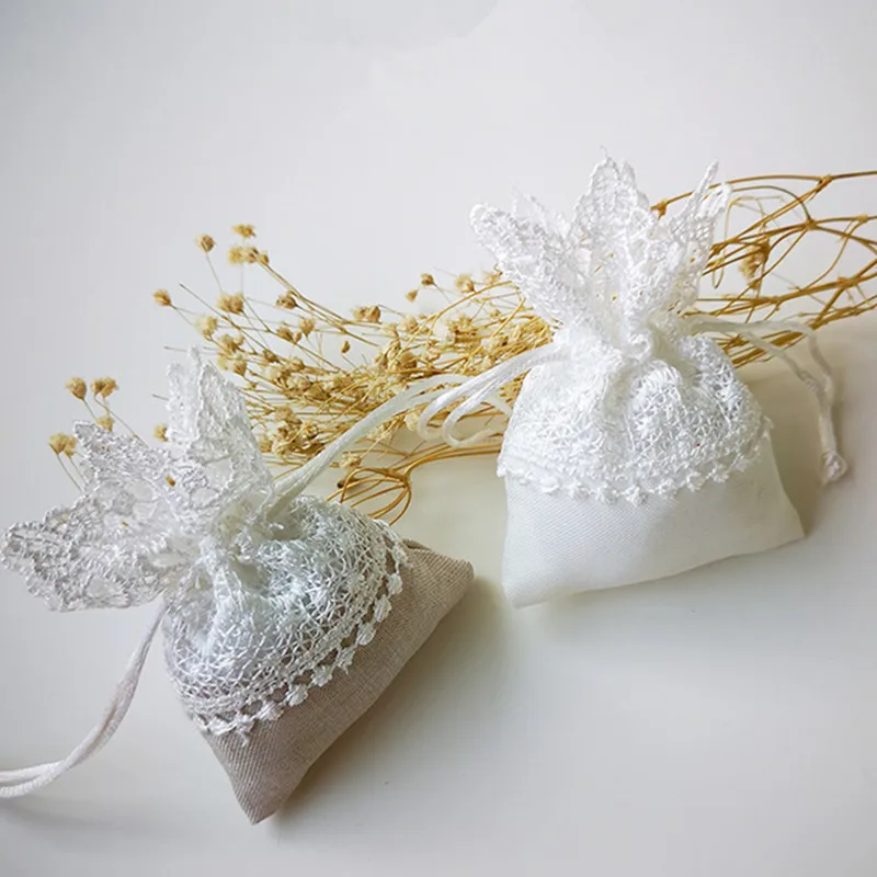 50 stücke Weihnachten Verpackung Spitze Schmuck Geschenk Tasche Candy Dargee Kordelzug für Home Urlaub Partei DIY Dekoration Hochzeit Taschen