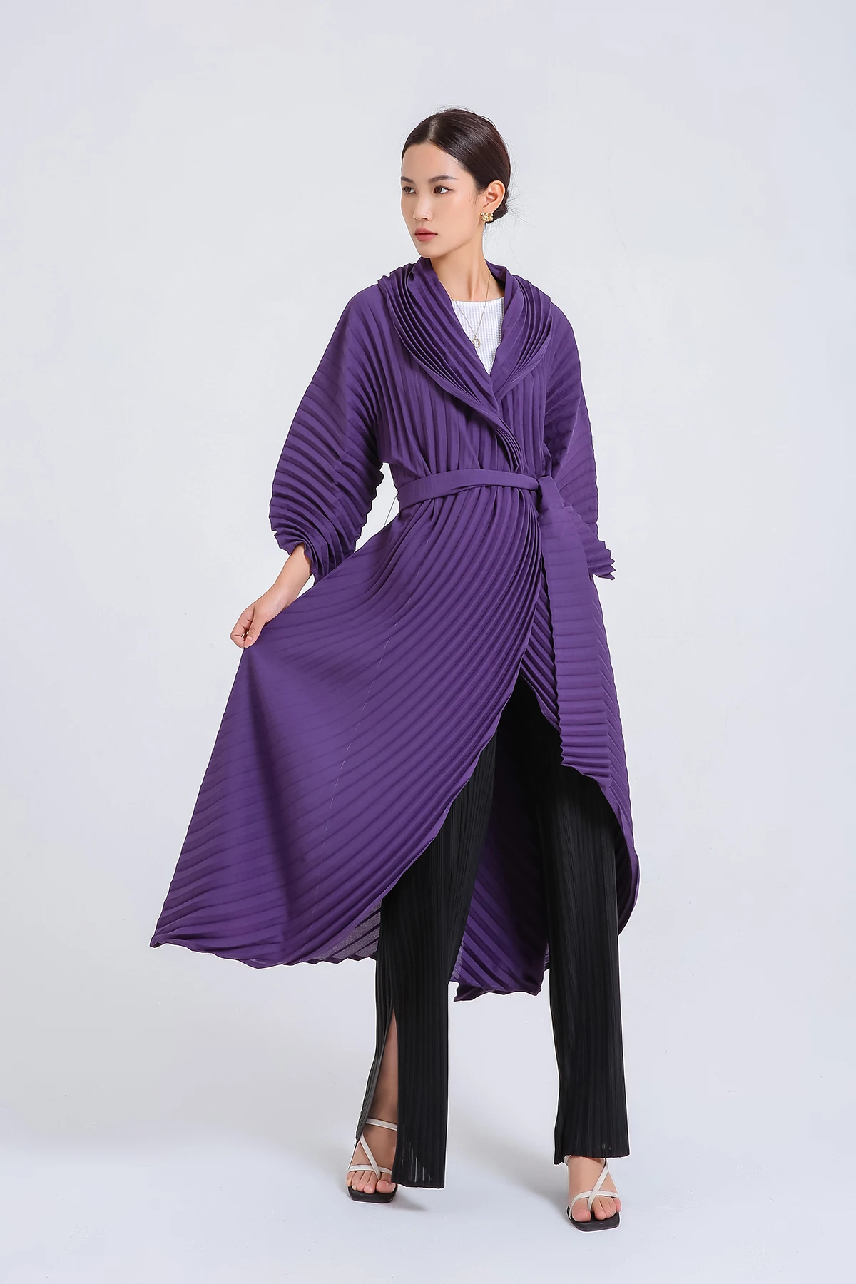 

New Autumn Miyake Folds Temperament Fashion Tall Coat All-match Windbreaker Mid-length Women's Clothing PLEATS Casaco Feminine