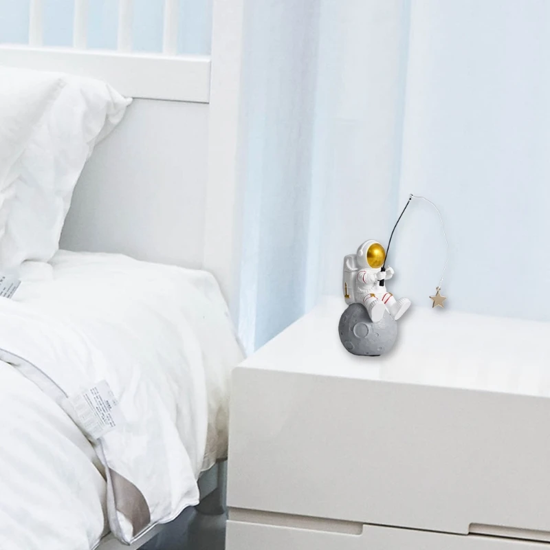 

Desk Decoration ins Wind Creative Astronaut Small Ornaments Nordic Mini Astronau M17D