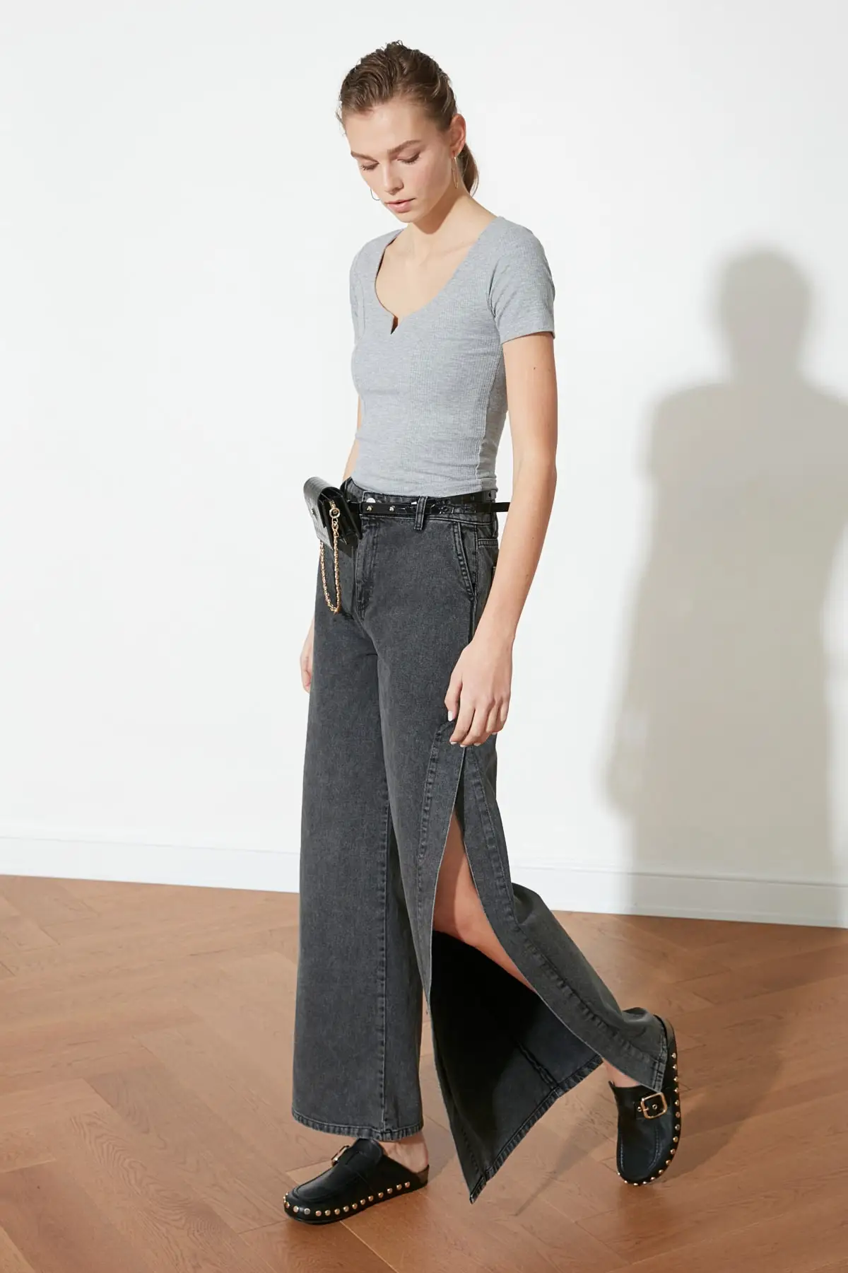 

Trendyol Slits High Bel Wide Leg Jeans TWOSS21JE0173