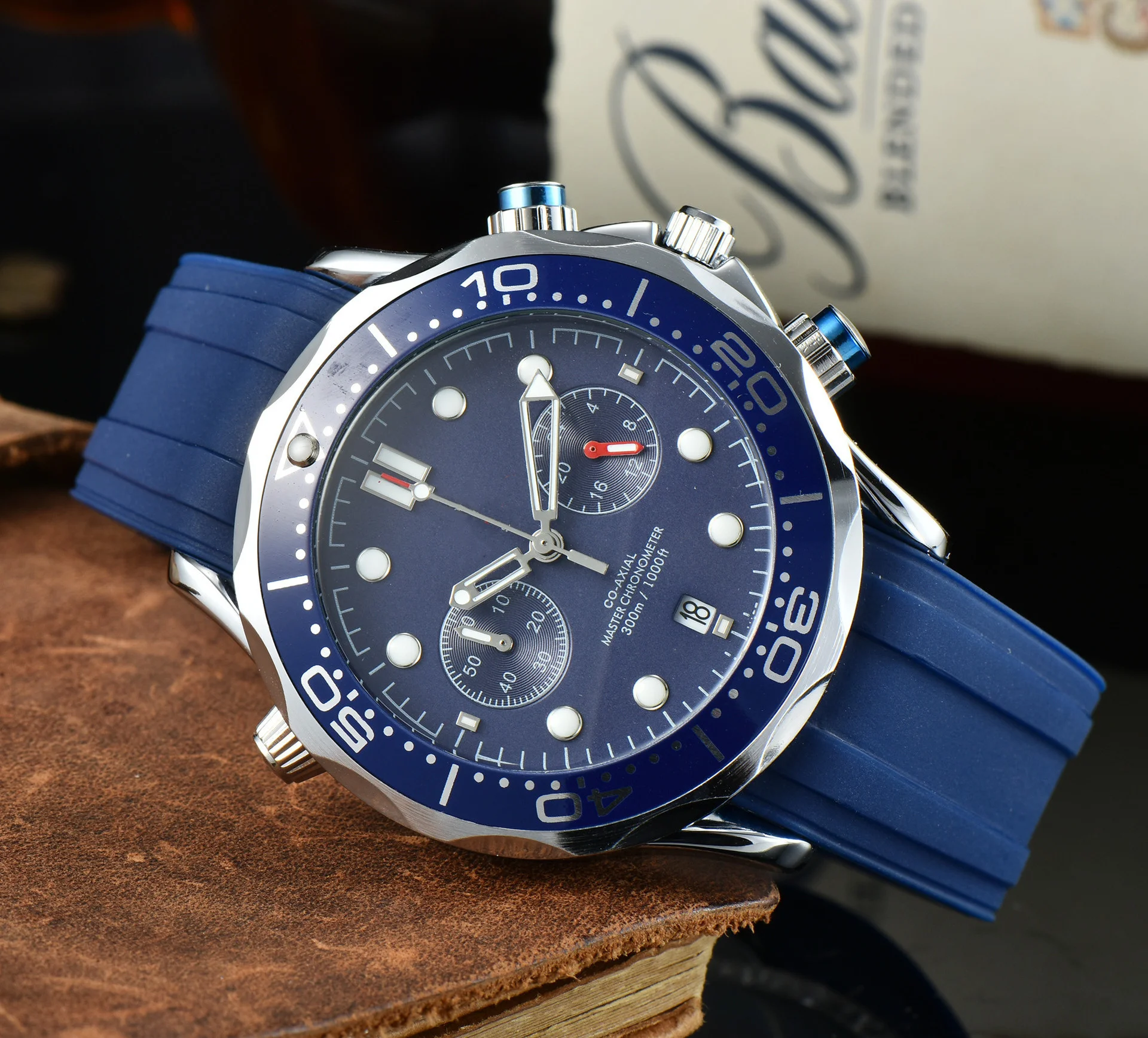 

2021 platform men's European brand quartz fashion leisure quartz watch