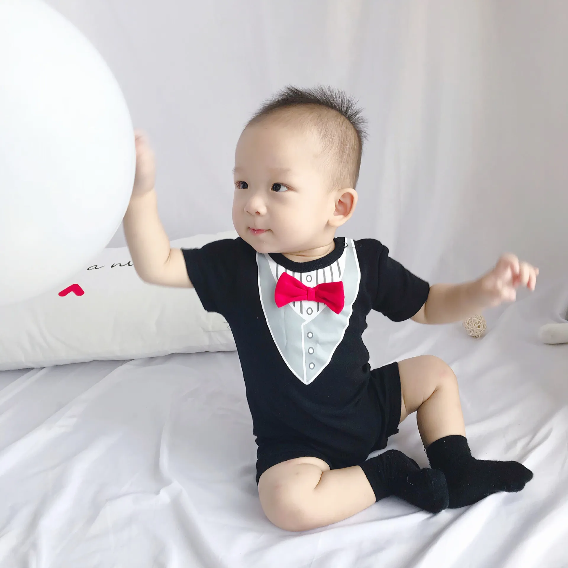 Одежда джентльмена для маленьких мальчиков красивый костюм коллекция 2019 года