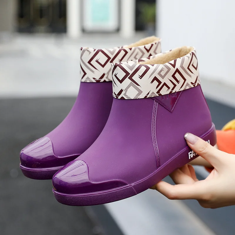 

Fashion Rubber Shoes Women Waterproof Rain Boots Ankle Shoes 2021 New Autumn New Female Water Shoes Rainboots Ankle Boots Flats