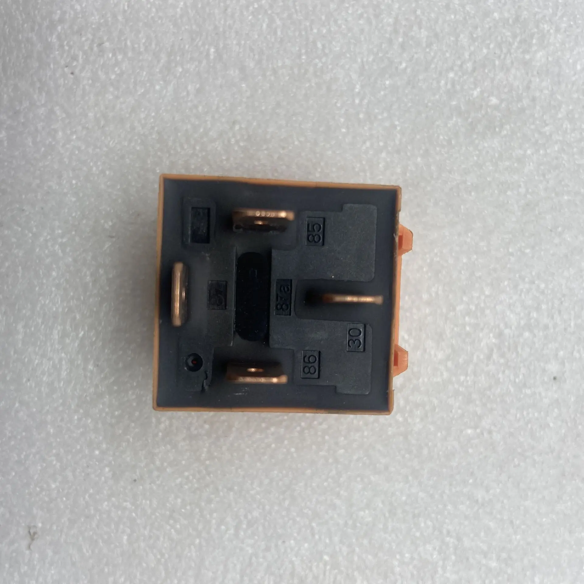 Адаптирован к Dongfeng DFM Fengshen S30 H30 крестовой воздуходувки реле нагревательного