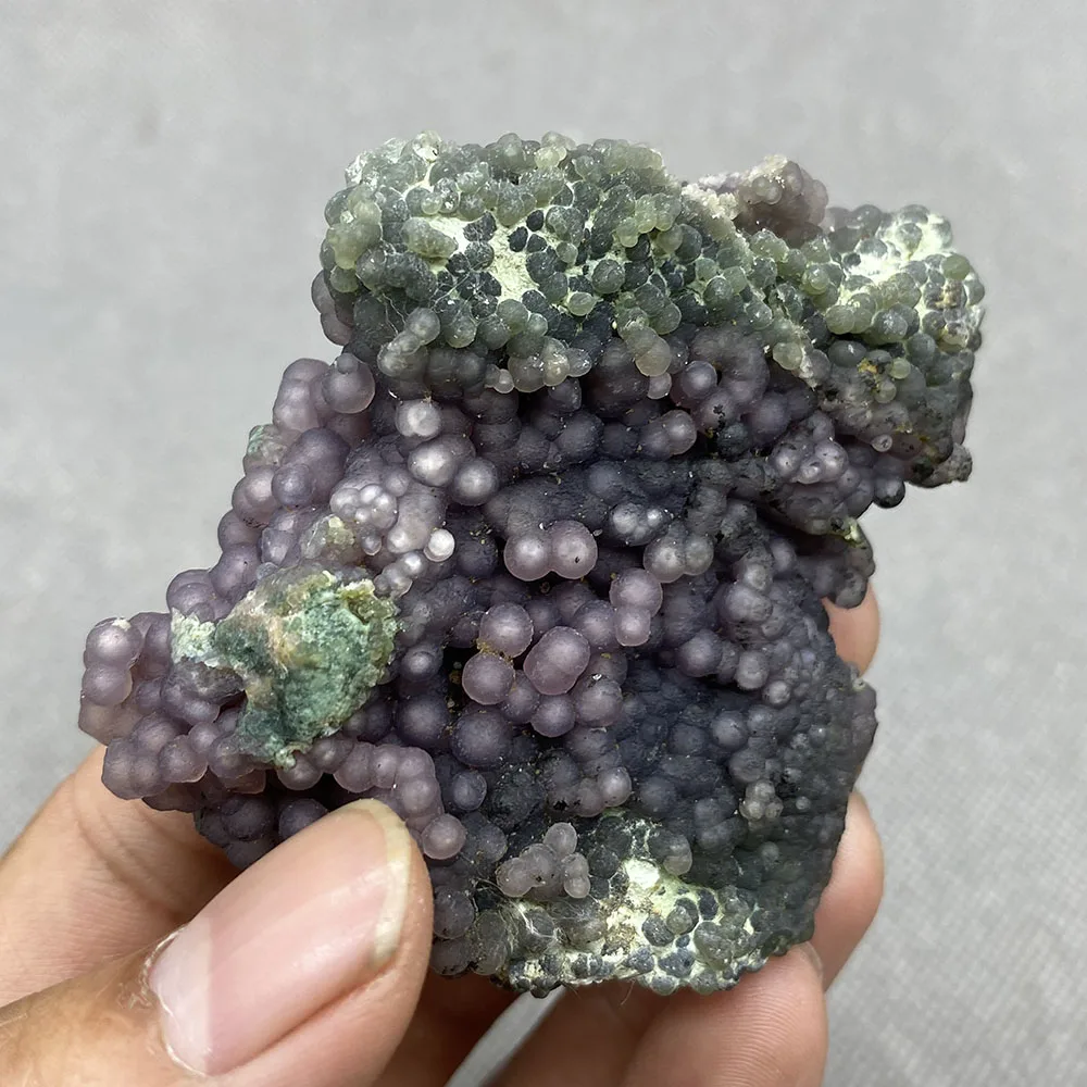 

Natural grape agate mineral specimen stones and crystals healing crystals quartz gemstones free shipping 10#