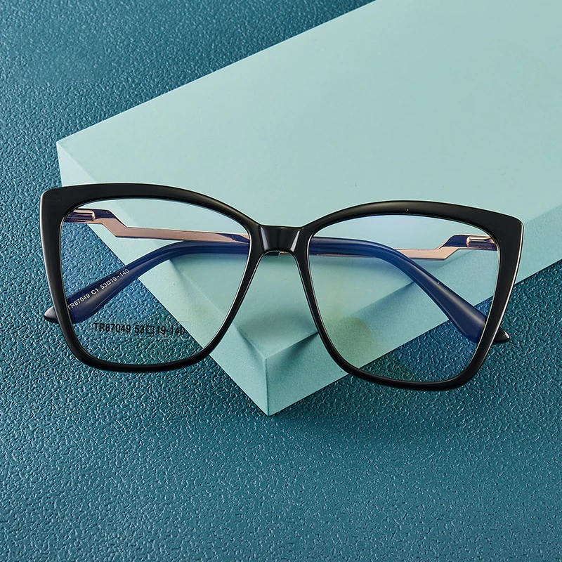 Очки для чтения женские фотохромные с фильтром сисветильник и диоптриями 0 + 5 1 2 75