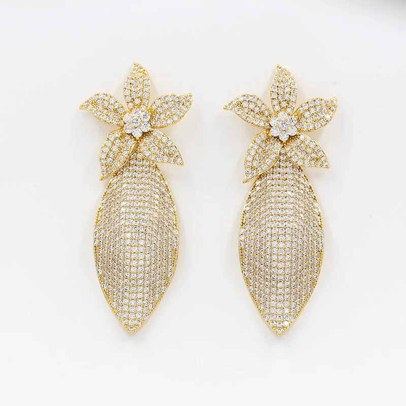 Женские серьги с подвеской из 18 каратного золота кисточками розового вечерние и