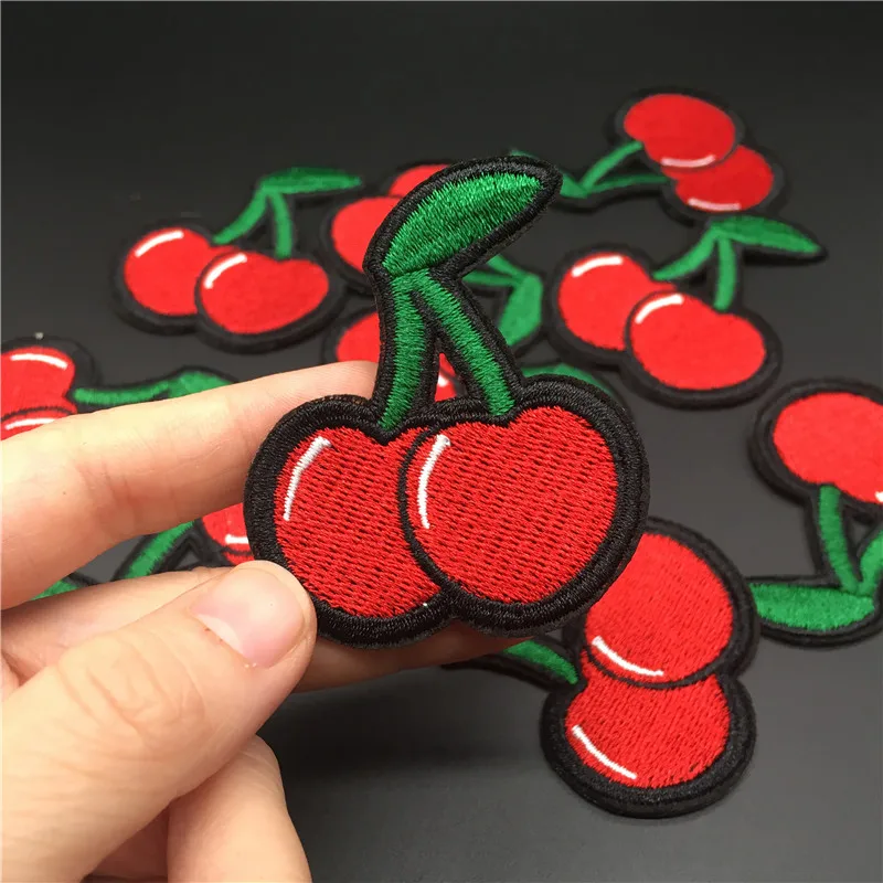 Плоды черемухи Милая Одежда патч Размеры: 4,8x5,6 см Diy Вышитые приклеивающиеся утюгом нашивки для одежды наклейка платье-футболка для девочек, с аппликацией - изображение