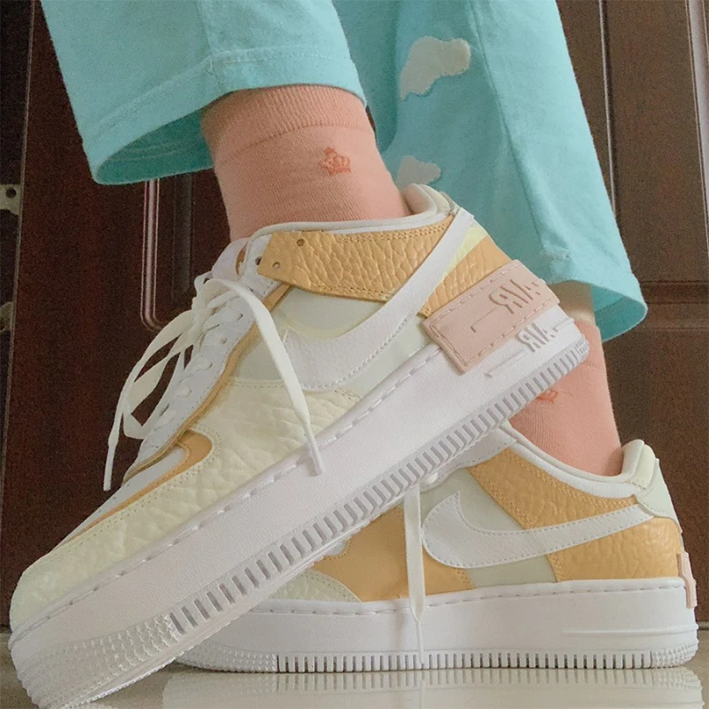 

Kaykay ocuklar iin Sneakers hava kuvvetleri 1 ladin aura beyaz ocuklar moda ayakkablar ocuk ayakkab