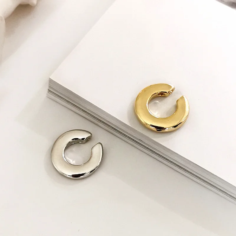 

Серьги-клипсы женские, золотистые/серебристые, в стиле панк