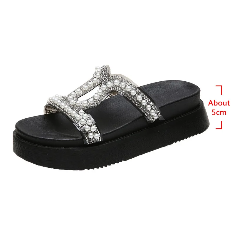 

Bathroom House Slippers Women platform Shoes Pearl ladies Slippers Home Clear PVC Sandals Women Rome Massage Slipper summer