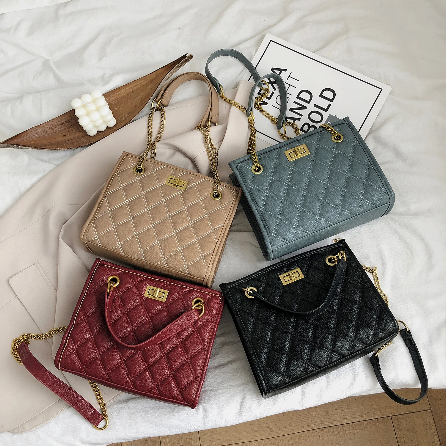 

Diamond Design PU Leather Crossbody Bags For Women's 2021 Fashion Trend Chain Shoulder Bag Small Female Bag Hand Bags Sac A Main