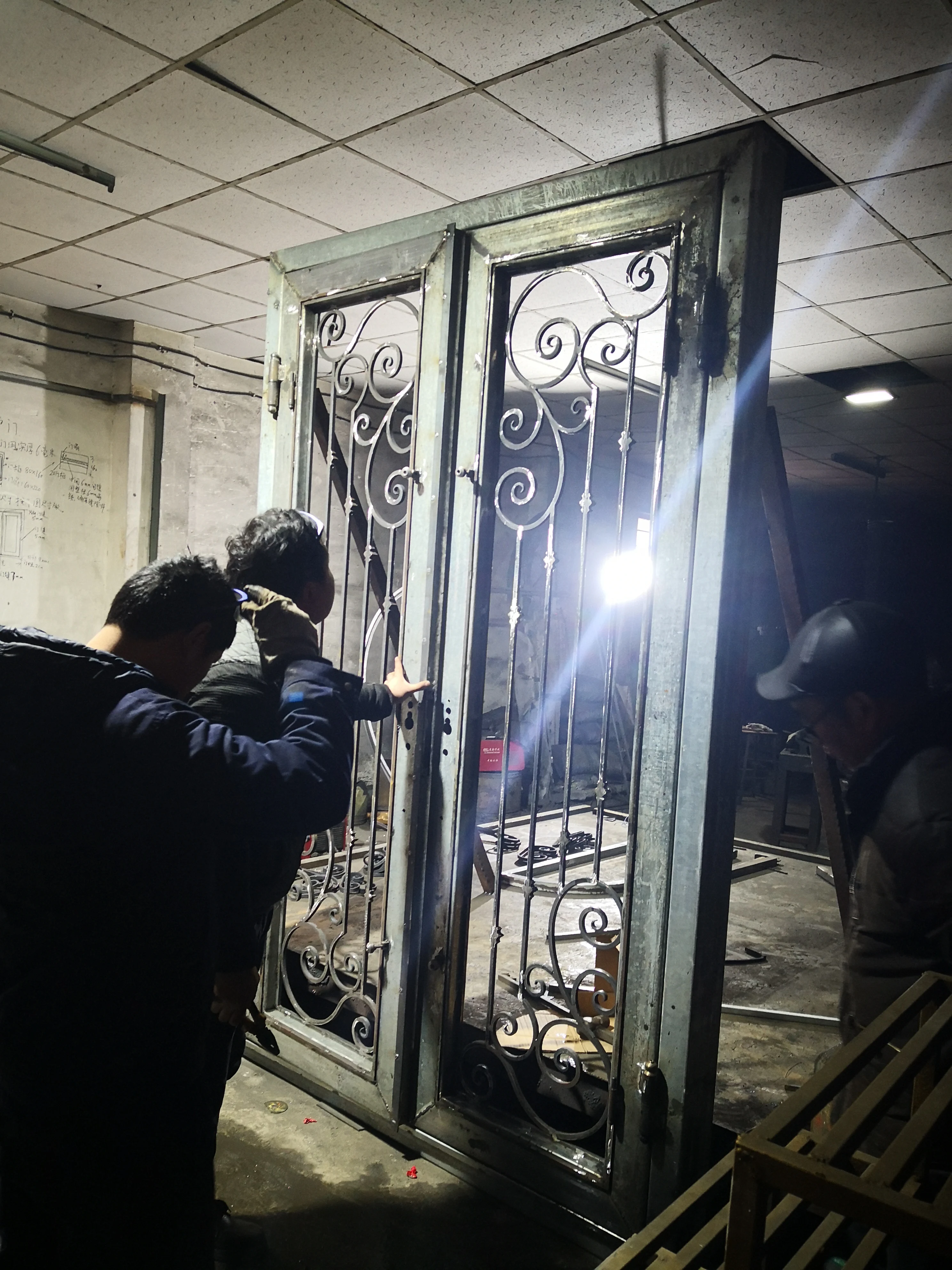 

Shanghai Hench Brand China Factory 100% custom made sale Australia solid iron door