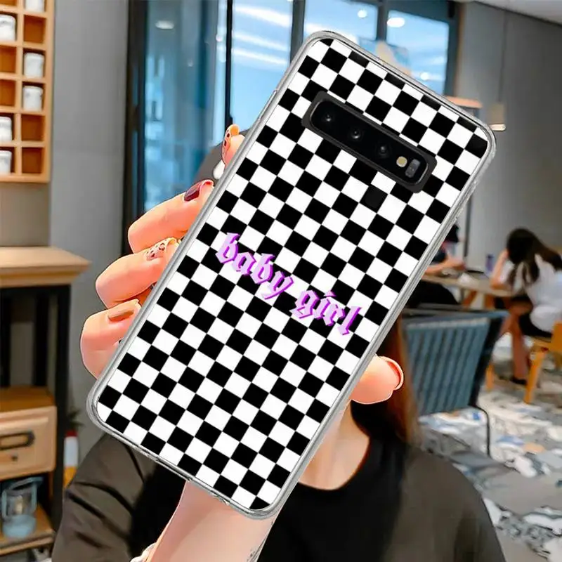 

Lattice Stripe Alphabet Fashion Phone Case Transparent Phone Case For Samsung S10 Plus S10 E(lite) S6 S7 Edge S8 S9 Plus Brand