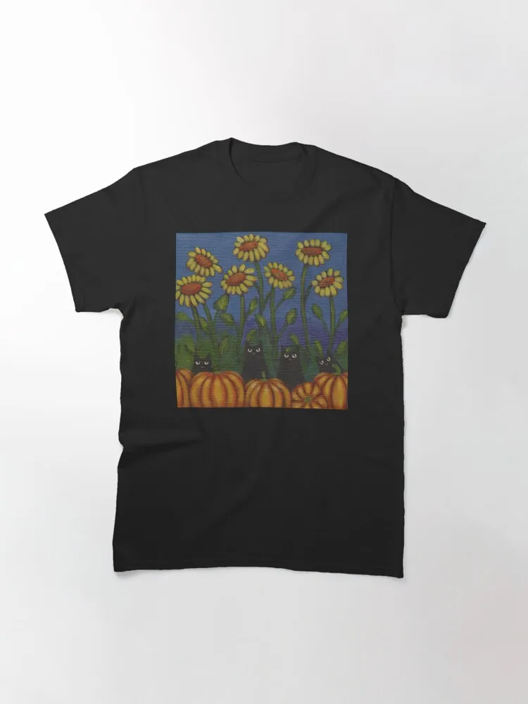 

Tops T Shirt Women Four Cats in the Pumpkin Patch Classic T-Shirt