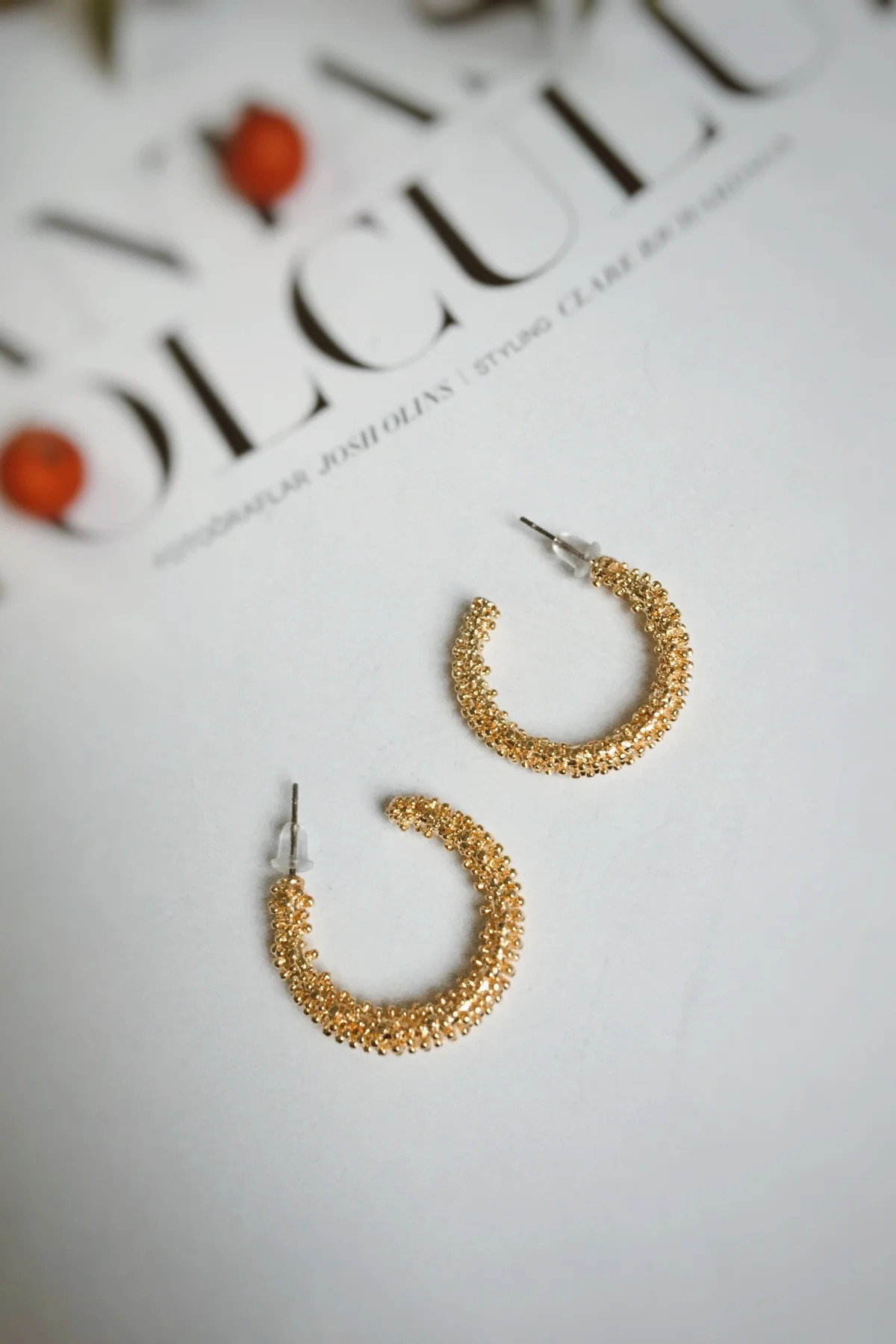 

Gold crispy ring women girl accessories jewelry earrings model