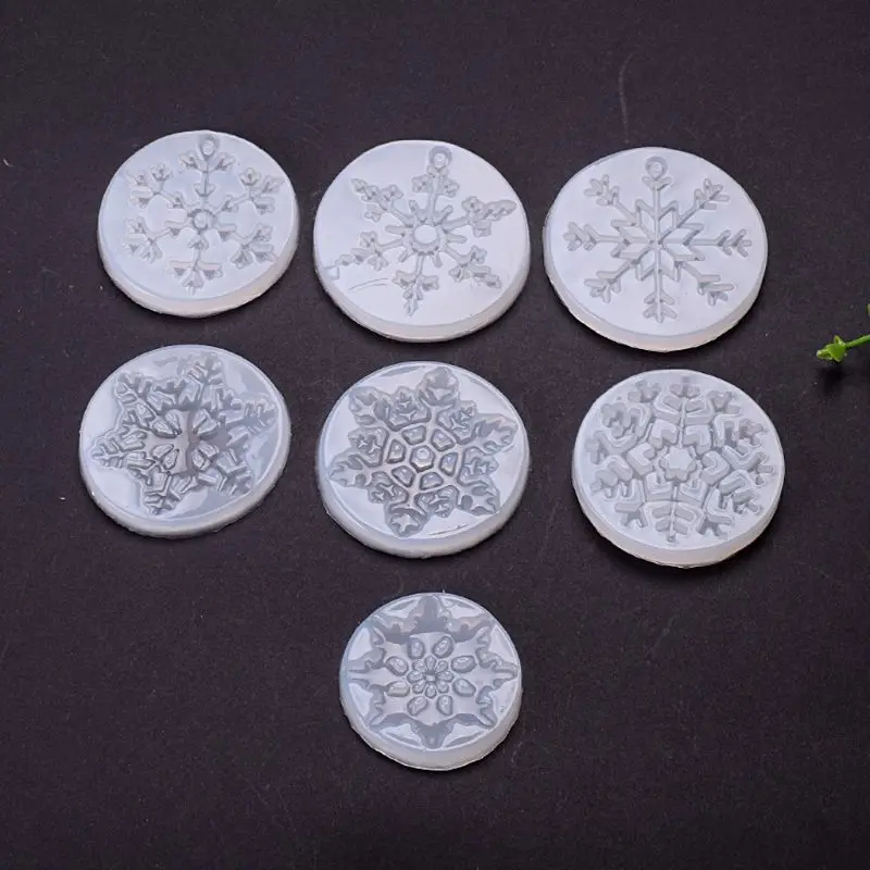 

7Pcs Christmas Snowflake Pendant Molds Kit Resin Casting Jewelry Making Tools