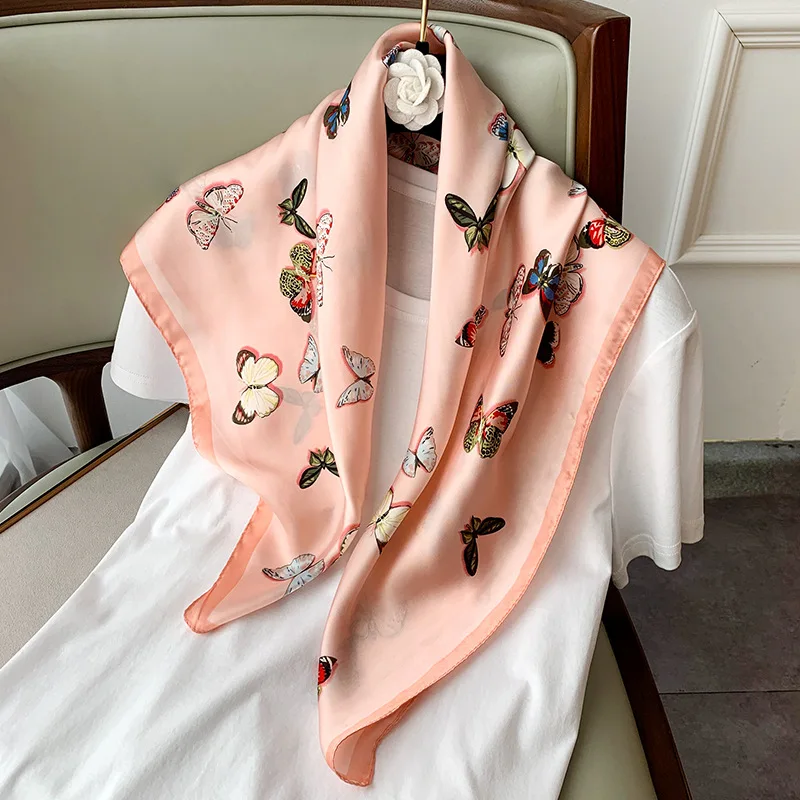 

2020 Luxury brand scarves spring autumn headscarf women's fashion print 70cm square scarf lady Beach silk scarf Travel Shawl
