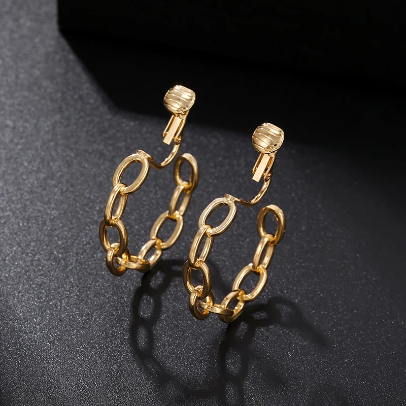 

Trendy Retro Punk Gold Chain Non Pierced Hoop Clip on Earrings for Women Statement Gothic Geometric C Shape Earrings Ear Clips