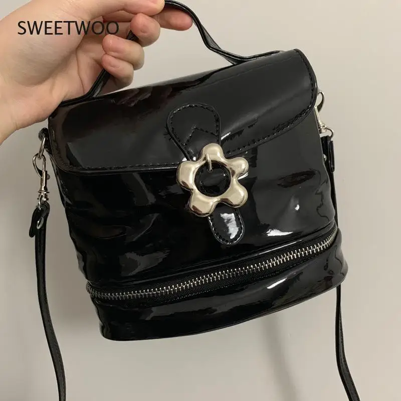 

Small Flower Shoulder Bag for Women Fashion Patent Leather Retro Crossbody Bag for Little Girls