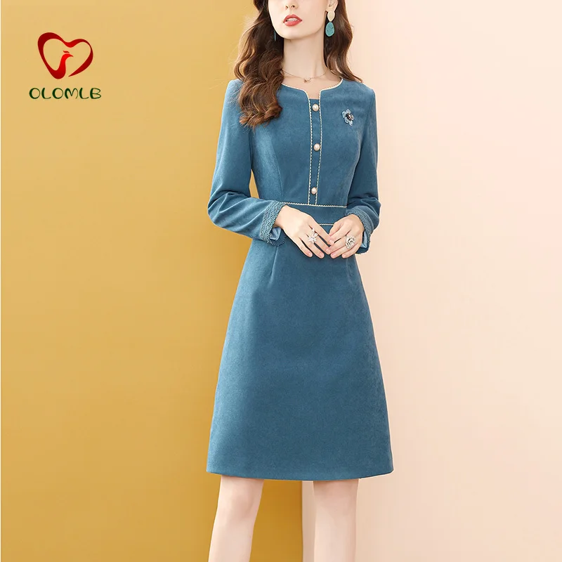 

Blue Luxury Celebrity A-Line Dresses Winter O-Neck Outwear Dress Casual Women Slim Knee Length Button Vestidos 2021 New Design