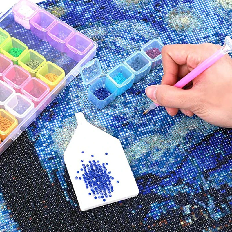 

28 Slots Diamond Embroidery Box Diamond Painting Accessory Case Clear plastic Beads Display Storage Boxes Cross Stitch Tools