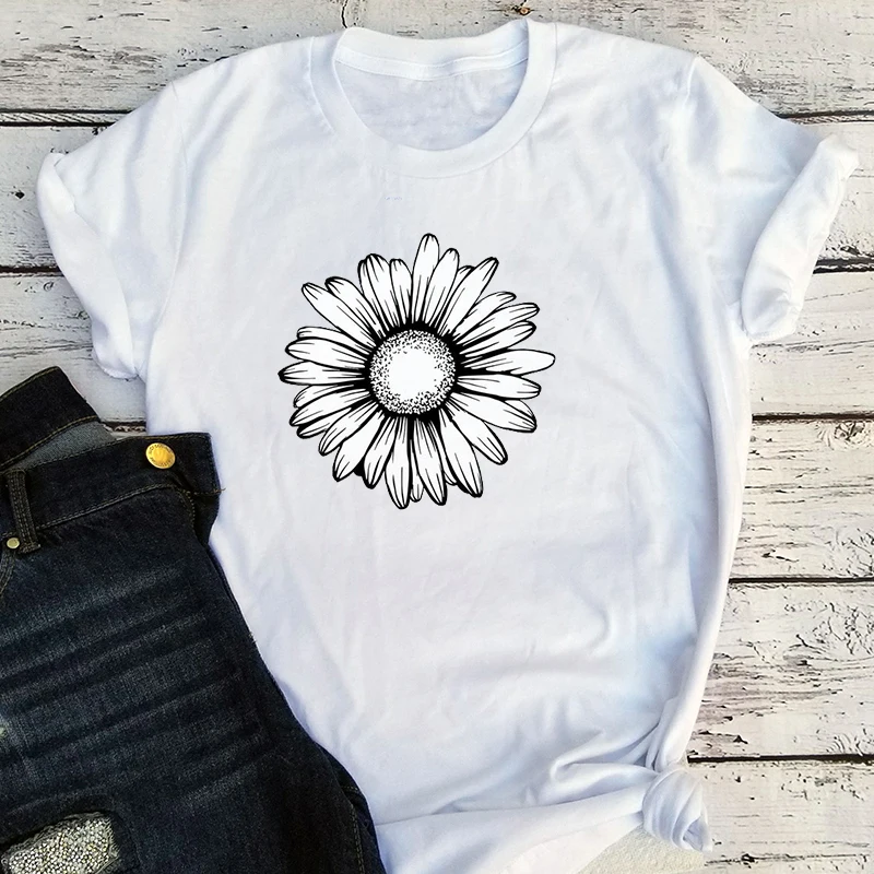 

Daisy Shirt Flower Design Plus Size Couple Clothes Graphic Tee for Gifting Spring Plus Size Women