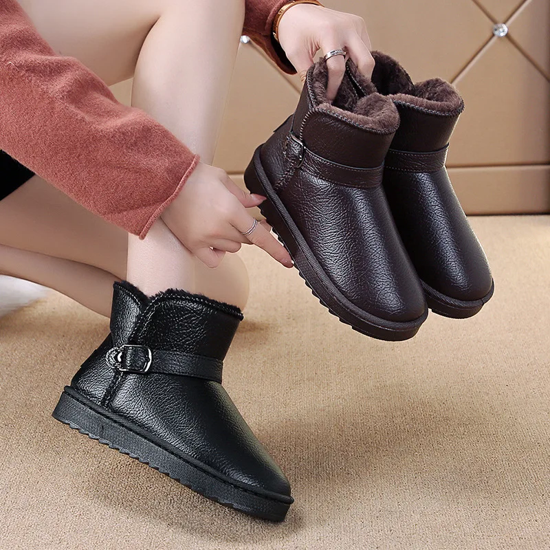 

Женские зимние ботинки больших размеров, новый стиль 2021, бархатные толстые кожаные короткие ботинки для пар, Женская хлопковая обувь, женск...