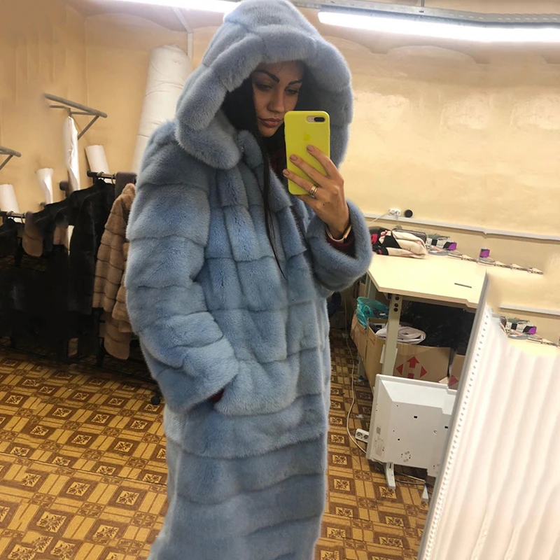 TOPFUR пальто с натуральным мехом, Для женщин роскошный мех норки теплая длинная куртка C мехом небесно-голубой цвет; модные меховые Капор из норки зимнее длинное пальто с капюшоном