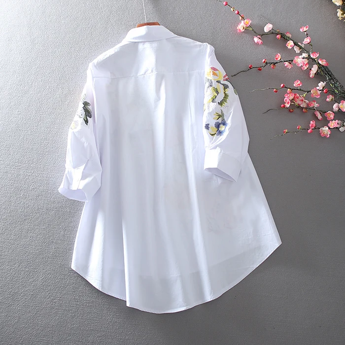 

2020 Spring and Autumn Korean Style Women Shirts Cotton Casual Wild Pluz Size Casual Embroidery Three Quarter Sleeve V961