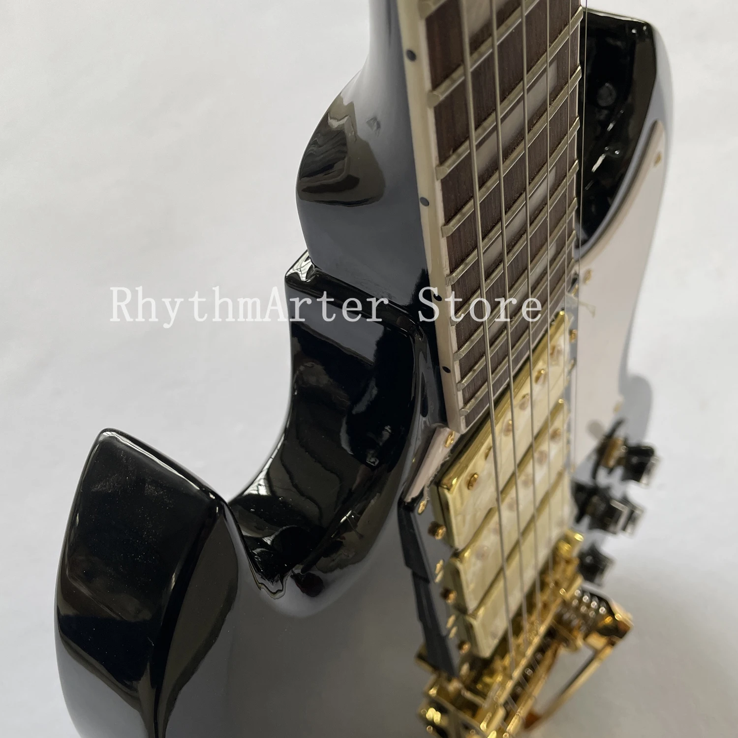 Гитара SG на заказ с ярким черным корпусом фингерборд из палисандра система tremolo