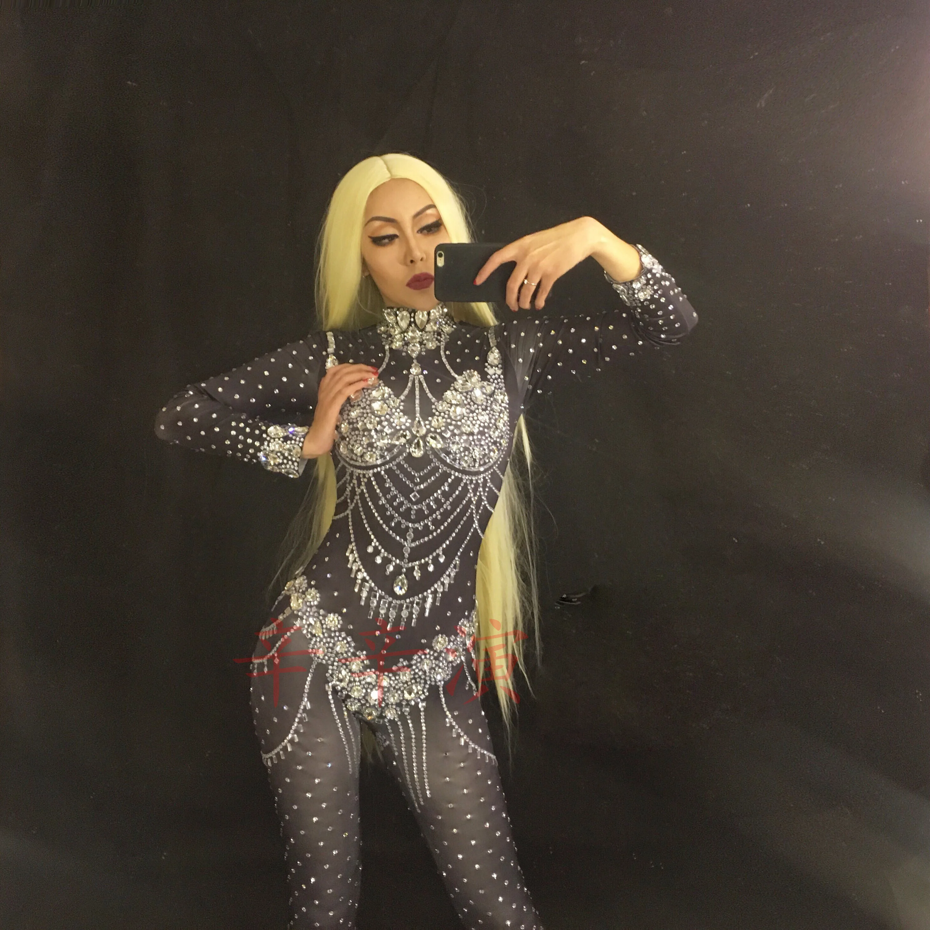 Блестящие кристаллы телесный комбинезон стрейч камни наряд для празднования