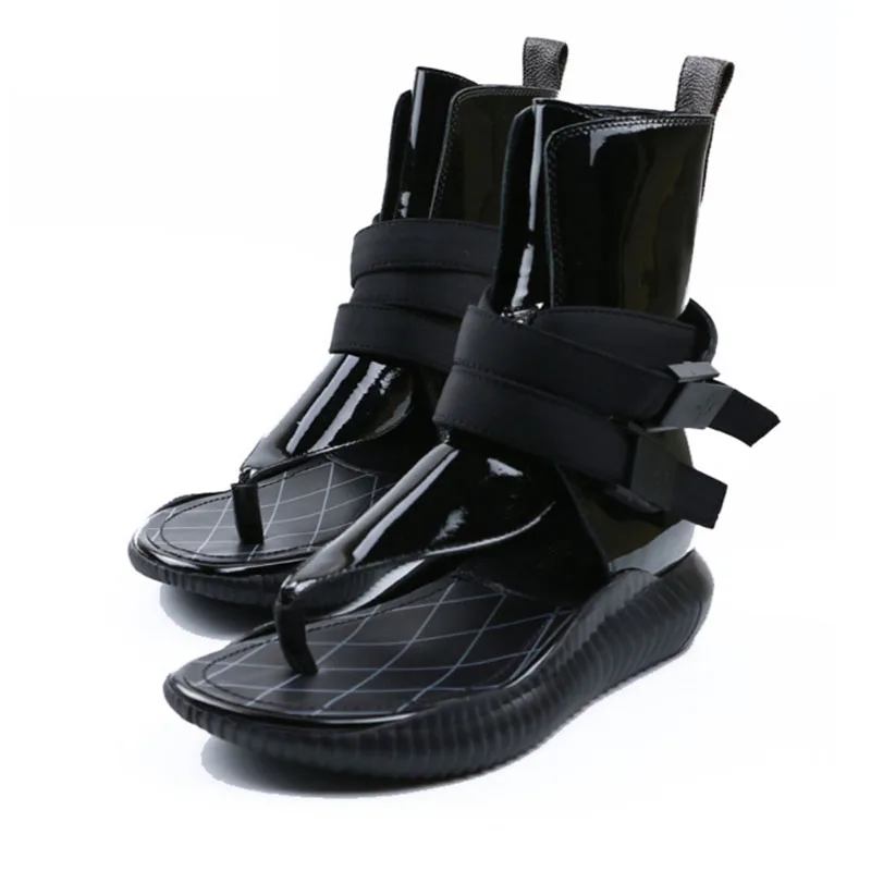 Шлепанцы женские из лакированной кожи, сандалии-гладиаторы на плоской подошве, ремешок на щиколотке, пляжная обувь на платформе с застежкой...