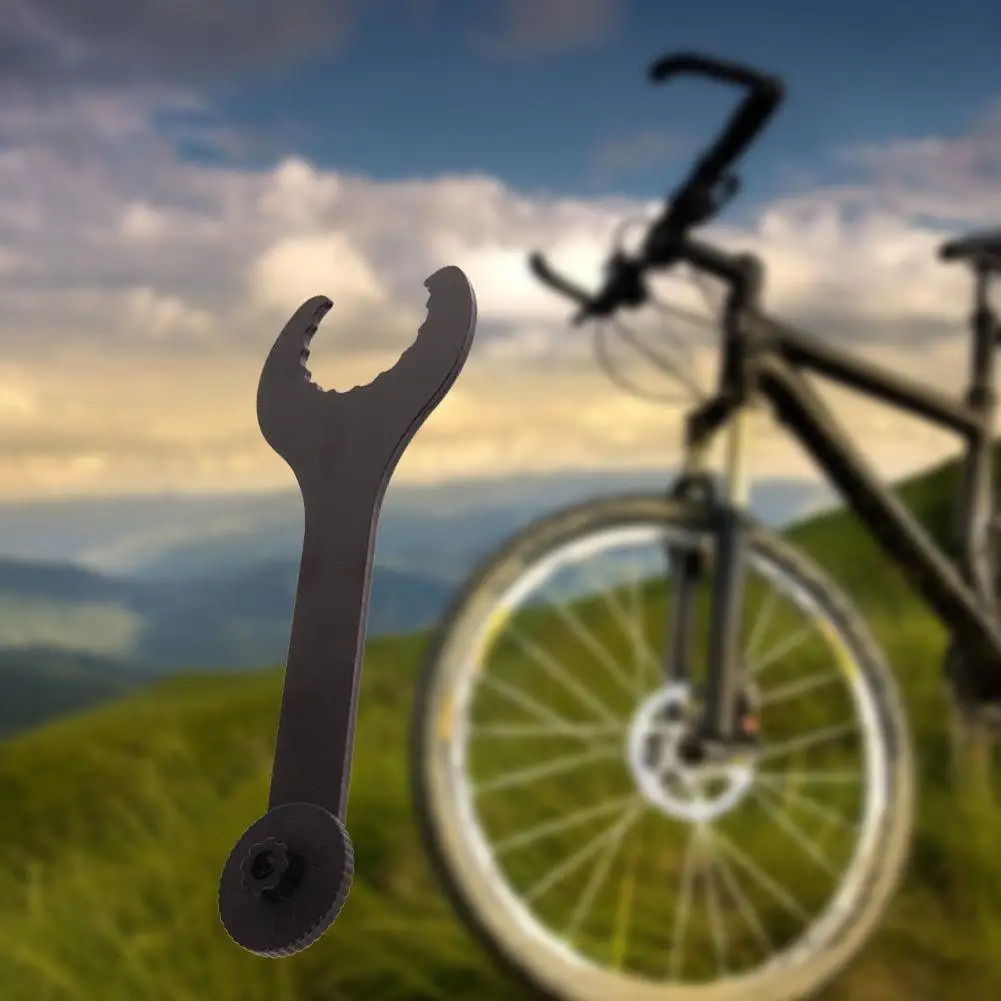 

Integrated Axle Wrench Bicycle Repair Tools Bottom Bracket Install Spanner Hollow with Crank Cover