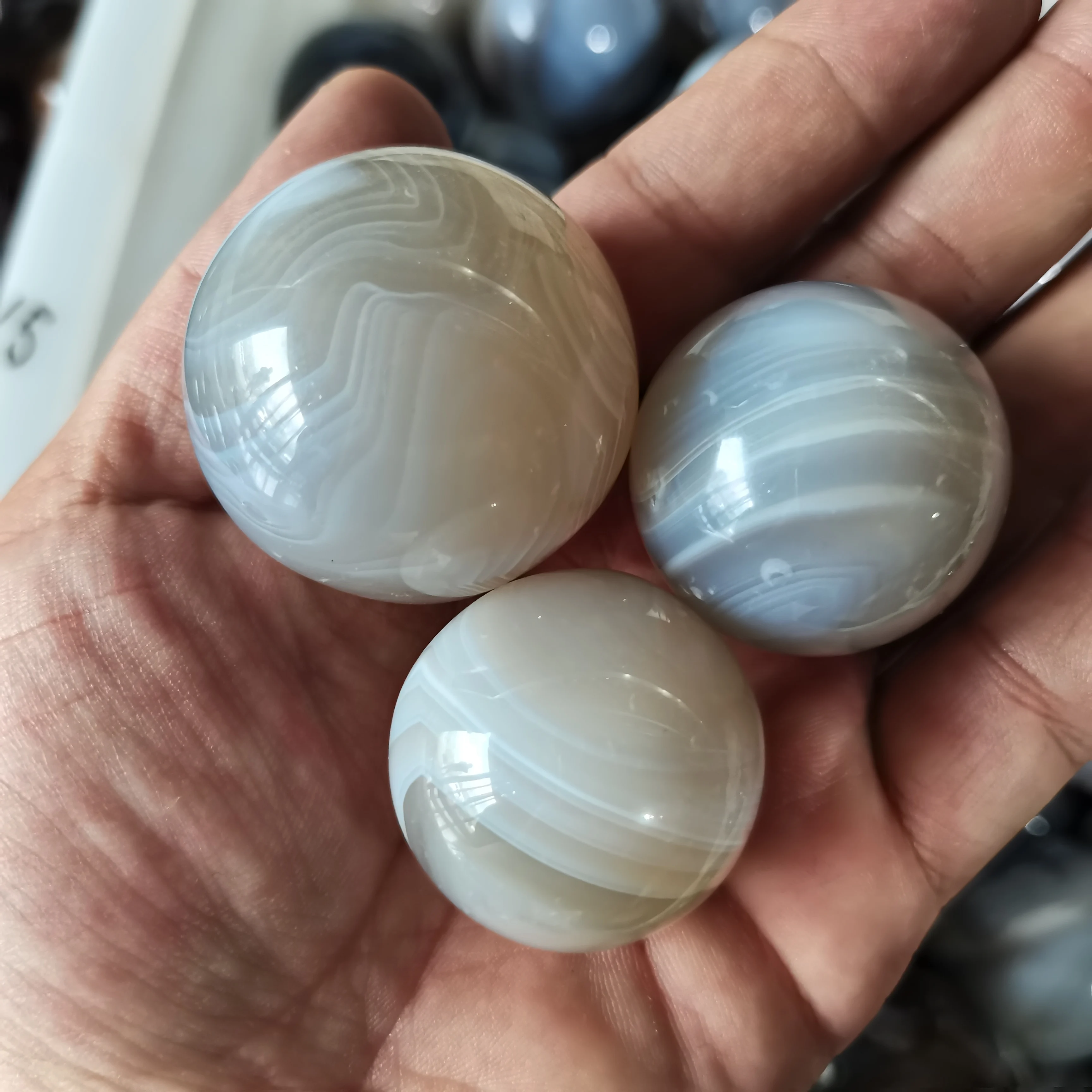 

1PC Rare Natural Carnelian Agate Ball Quartz Crystal Sphere Healing Natural Stones and Minerals