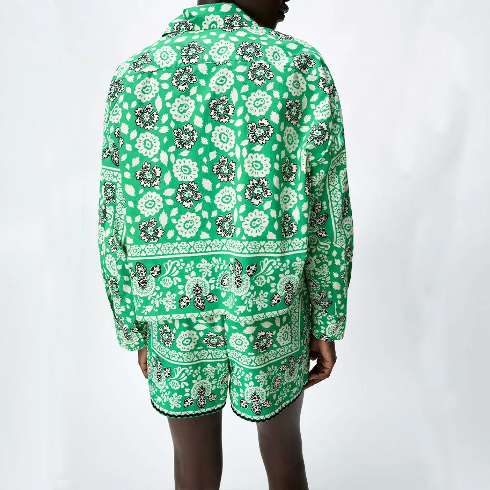 

DiYiG WOMAN 2021 summer new beach style women's clothing lapel long sleeve pleated decorative buckle printing green short shirt