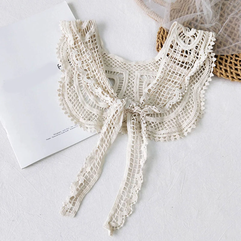 

2020 New Hollow Lace Scarf Women Hollow Out Shawl and Scarf Summer Elegant Ladies Shawl Head Wrap Scarves Foulard femme