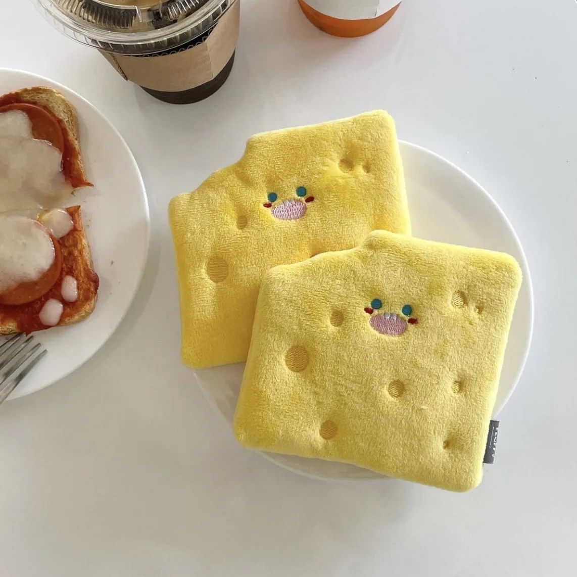 Новая игрушка для питомцев Ins упражнений с запахом сыра пищалка собака плюшевая