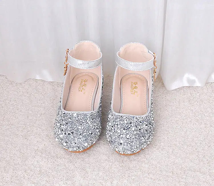 Детская обувь с цветочным узором для маленьких девочек; сезон весна; обувь принцессы на высоком каблуке с блестками; обувь для девочек; свадебные и вечерние туфли для танцев; Новинка